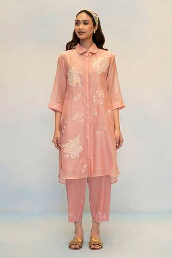 AM by Anita Mittal_Pink Chanderi Collared Neck Zara Flower Embroidered Kurta And Pant Set _Online_at_Aza_Fashions