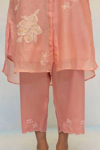 Shop_AM by Anita Mittal_Pink Chanderi Collared Neck Zara Flower Embroidered Kurta And Pant Set _Online_at_Aza_Fashions