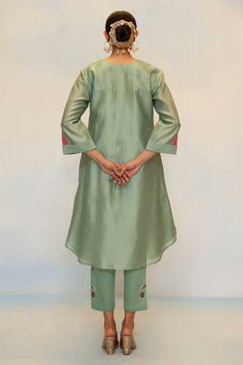 Shop_AM by Anita Mittal_Blue Silk, Chanderi V-neck, Yes Gul Kurta And Pant Set _at_Aza_Fashions