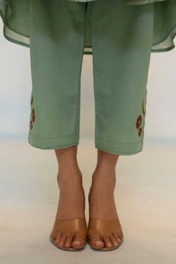 Shop_AM by Anita Mittal_Blue Silk, Chanderi V-neck, Yes Gul Kurta And Pant Set _Online_at_Aza_Fashions