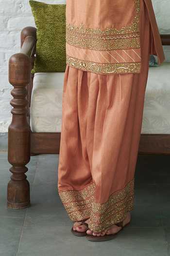 Buy_Meenagurnam_Orange Silk, Organza Round Neck Kurta Salwar Set _Online_at_Aza_Fashions
