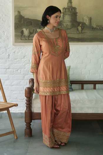 Meenagurnam_Orange Silk, Organza Round Neck Kurta Salwar Set _at_Aza_Fashions