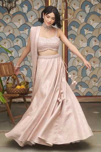 Meenagurnam_Pink Net Sweetheart Neck Embellished And Woven Lehenga Set _Online_at_Aza_Fashions