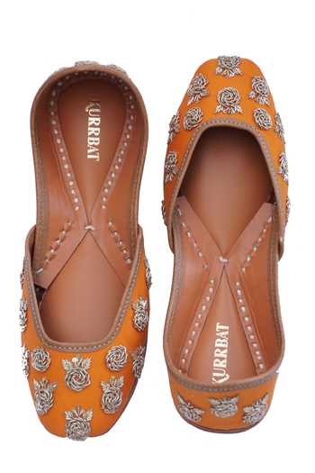 Shop_Kurrbat_Orange Apricot Embellished Juttis _at_Aza_Fashions