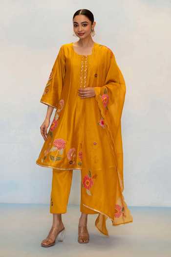 Buy_AM by Anita Mittal_Gold Silk, Chanderi Round Neck Gul Embroidered Anarkali Set _at_Aza_Fashions