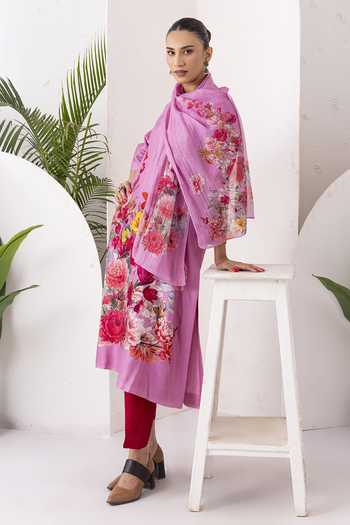 Shop_Haute Mess_Pink Silk, Chanderi V-neck Printed Tunic And Pant Set _Online_at_Aza_Fashions