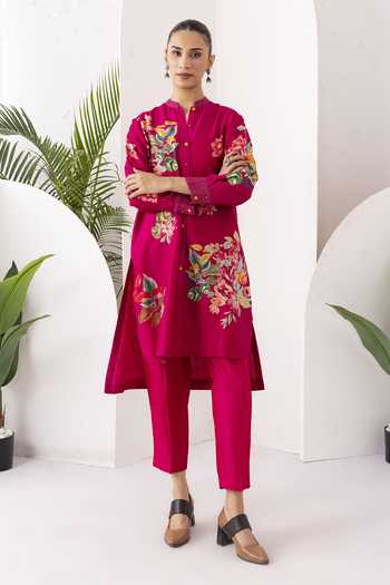Buy_Haute Mess_Pink Silk, Chanderi Mandarin Collar, Yes Printed Kurta And Pant Set _at_Aza_Fashions