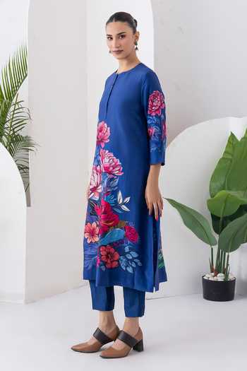 Buy_Haute Mess_Blue Silk, Chanderi Round Neck Printed Kurta And Pant Set _Online_at_Aza_Fashions