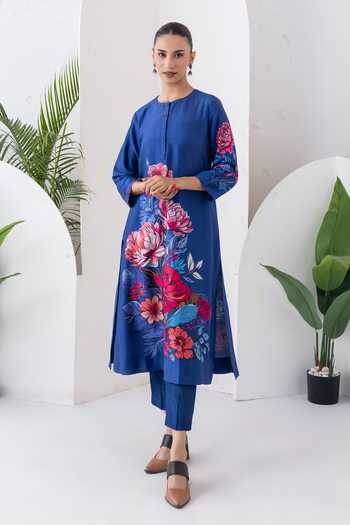 Haute Mess_Blue Silk, Chanderi Round Neck Printed Kurta And Pant Set _at_Aza_Fashions