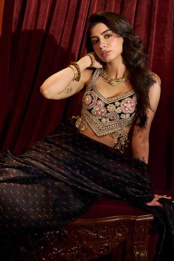 Bhumika Sharma_Black Organza Sweetheart Neck Rose Print Saree With Bustier _at_Aza_Fashions