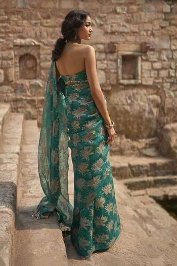 Shop_Bhumika Sharma_Green Organza Sweetheart Neck Daisy Print Saree With Bustier _at_Aza_Fashions