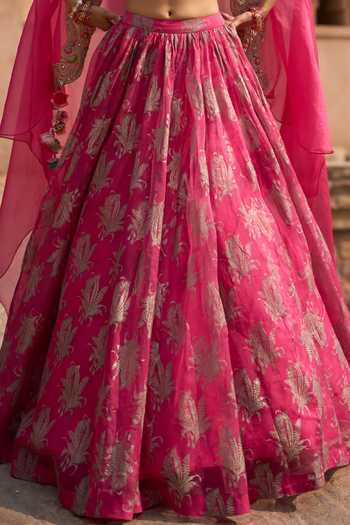 Buy_Bhumika Sharma_Fuchsia Organza V-neck Lorance Printed Cape Lehenga Set _Online_at_Aza_Fashions