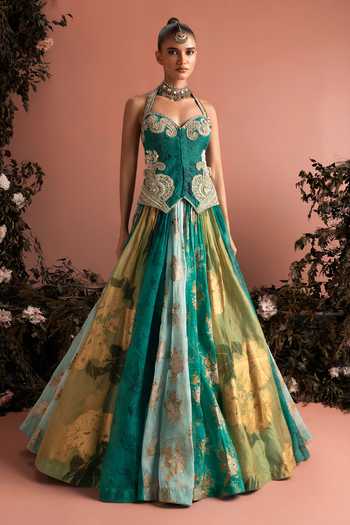 Buy_Bhumika Sharma_Green Organza Sweetheart Neck Jasma Flower Print Skirt And Bustier Set _at_Aza_Fashions