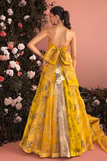 Shop_Bhumika Sharma_Yellow Organza Sweetheart Neck Aiba Flower Print Lehenga Set _at_Aza_Fashions