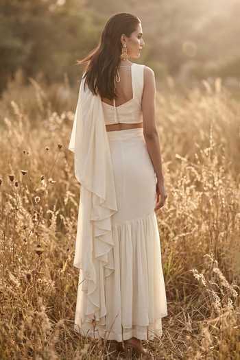 Shop_Basanti Kapde Aur Koffee_Ivory Organza V-neck Pleated Saree Set _at_Aza_Fashions
