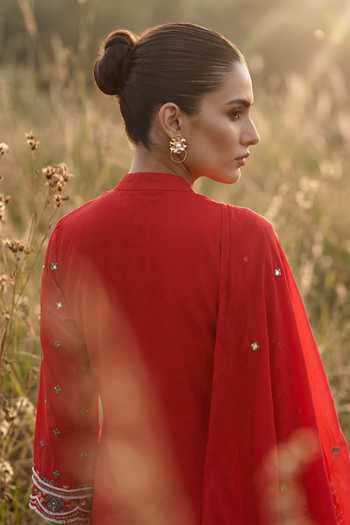 Shop_Basanti Kapde Aur Koffee_Red Chanderi Mandarin Collar, Yes Crimson Phulkari Kurta Set _at_Aza_Fashions
