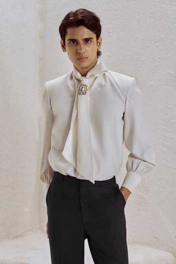Nirmooha_Ivory Suiting Finial Bow Tie Shirt And Pant Set _Online_at_Aza_Fashions