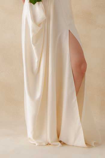 Richa Khemka_White Organza, Satin Sweetheart Neck Solace Draped Skirt Set _Online_at_Aza_Fashions
