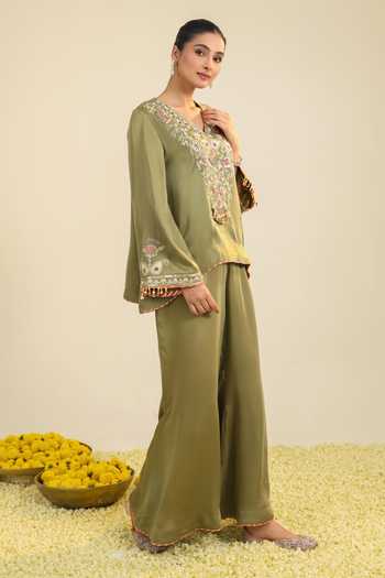 Roohbyridhimaa_Olive Green Silk Satin V-neck Gulrez Embroidered Kurta Pant Set _Online_at_Aza_Fashions
