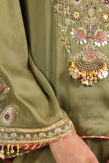 Buy_Roohbyridhimaa_Olive Green Silk Satin V-neck Gulrez Embroidered Kurta Pant Set 