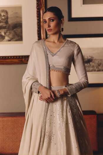 Matsya_Ivory , , V-neck The Silver Needle Saadgi Lehenga Set _Online_at_Aza_Fashions