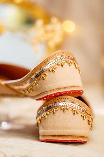 House of Vian_Gold Nikhat Sequin Embroidered Juttis _Online_at_Aza_Fashions