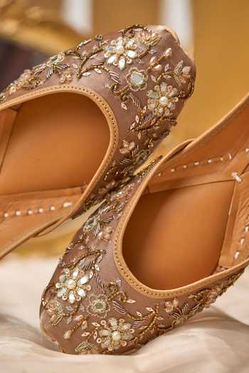 Buy_House of Vian_Brown Dilruba Floral Embroidered Juttis _Online_at_Aza_Fashions