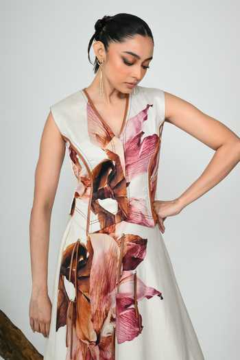 The Dramebaaz CO_Blush Silk V-neck Petals After Time Skirt Set _at_Aza_Fashions