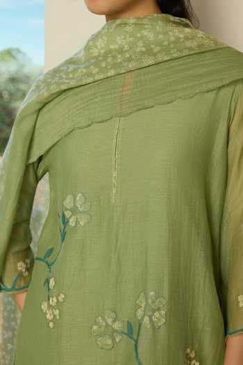 Buy_Vaayu_Green Muslin, Cotton Open Neck, Yes Sage Applique Work Kurta Set 