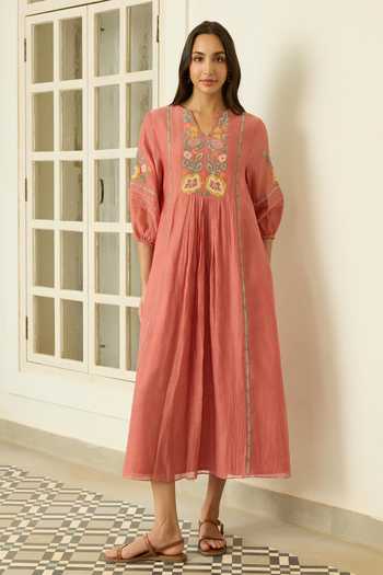 Buy_Vaayu_Pink Cotton, Muslin V-neck Blush Applique Work Dress _at_Aza_Fashions