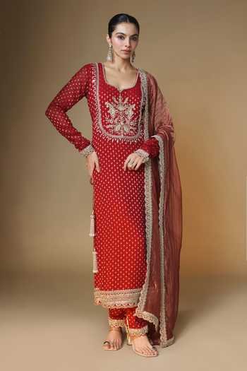 Buy_Renee label_Red Viscose Georgette, Tissue Scoop Neck, Yes Banarasi Butti Kurta Set _at_Aza_Fashions