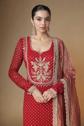 Buy_Renee label_Red Viscose Georgette, Tissue Scoop Neck, Yes Banarasi Butti Kurta Set _Online_at_Aza_Fashions