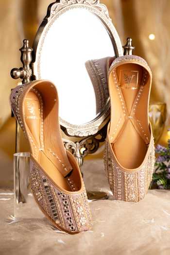 Buy_House of Vian_Pink Qurbat Zari Embroidered Juttis _at_Aza_Fashions