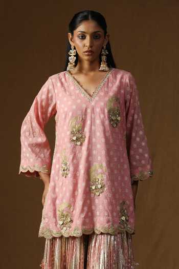 Arpita Sulakshana_Pink Georgette, Lurex, Organza V-neck, Yes Gulaal Embroidered Kurta Sharara Set _at_Aza_Fashions