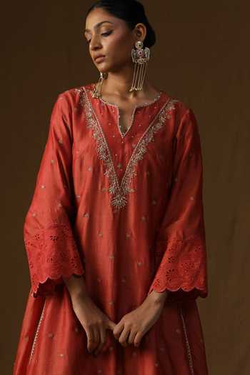 Shop_Arpita Sulakshana_Orange Chanderi, Silk V-neck, Yes Sakhi Noor Narangi Kurta And Pant Set _Online_at_Aza_Fashions