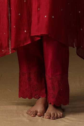 Arpita Sulakshana_Red Chanderi V-neck, Yes Sakhi Noor Gulab Kurta And Pant Set _Online_at_Aza_Fashions