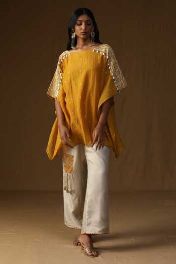 Buy_Arpita Sulakshana_Yellow Chanderi Boat Neck, Yes Noorika Sunehri Kurta And Pant Set _at_Aza_Fashions