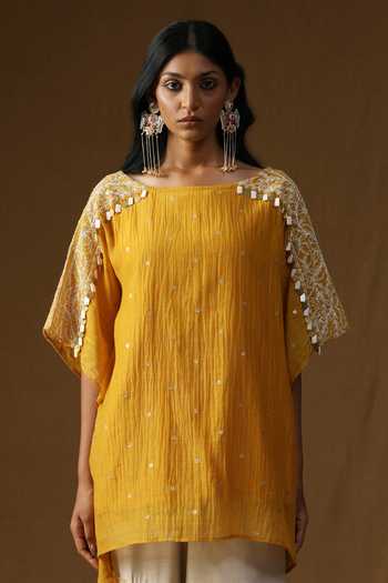 Arpita Sulakshana_Yellow Chanderi Boat Neck, Yes Noorika Sunehri Kurta And Pant Set _at_Aza_Fashions