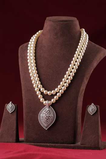 Buy_MRJEWELS_White Tanirika Pearl Layered Necklace Set _at_Aza_Fashions