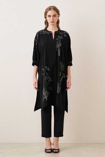 Ranna Gill_Black Crepe, Polyester Mandarin Collar Zuri Embellished Tunic _Online_at_Aza_Fashions