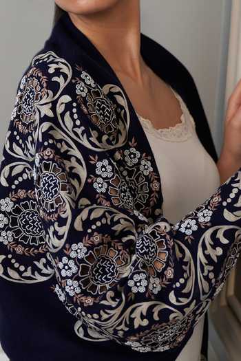 Mauli Cashmere_Blue Floral Crest Embroidered Stole _Online_at_Aza_Fashions