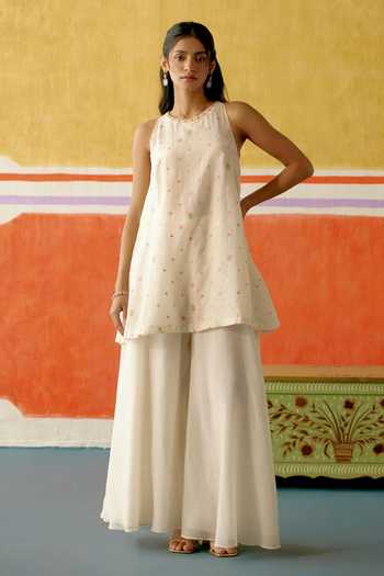 Buy_KAPAAS_Ivory Chanderi, Organza Halter Neck Kanak Sleeveless Kurta Sharara Set _Online_at_Aza_Fashions