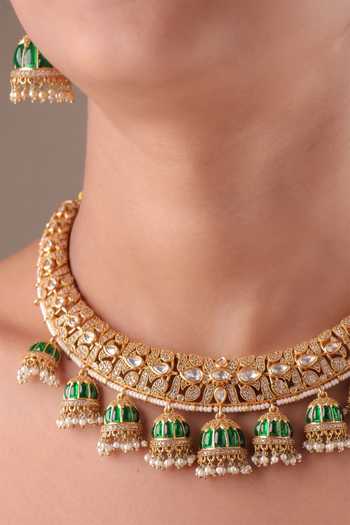 MRJEWELS_Green Royal Hasli Kundan Pearl Drop Necklace Set _Online_at_Aza_Fashions