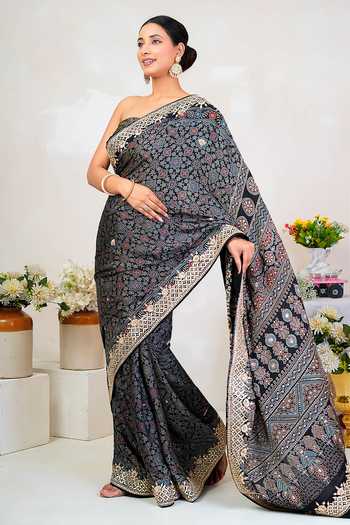 Buy_Geroo Jaipur_Black Silk, Modal Scoop Neck Ajrakh Print Saree With Blouse _Online