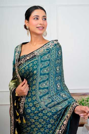 Buy_Geroo Jaipur_Blue Silk, Modal Round Neck Ajrakh Print Saree With Blouse 