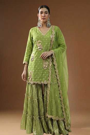 Buy_Arpita Sulakshana_Green Georgette, Lurex V-neck, Yes Gopi Noor Hara Embroidered Kurta Set _at_Aza_Fashions