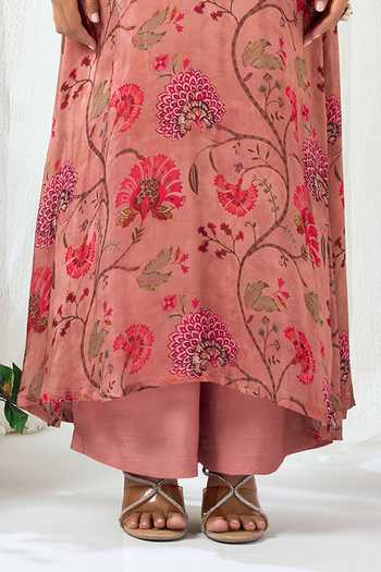 Arje India_Pink Silk, Cotton V-, Square Floral Print Kurta And Pant Set _Online_at_Aza_Fashions