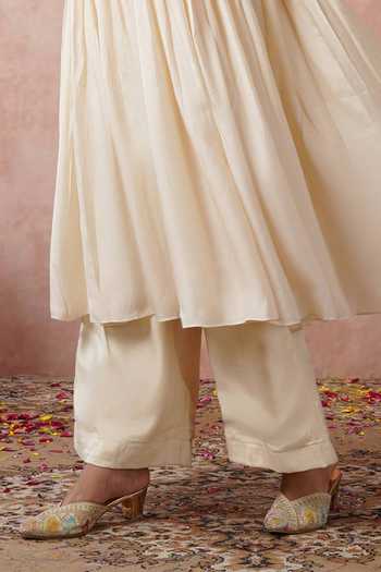 Arje India_Ivory Silk, Cotton Lace Round Neck Floral Print Kurta And Palazzo Set _Online_at_Aza_Fashions