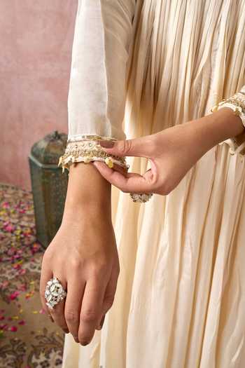 Buy_Arje India_Ivory Silk, Cotton Lace Round Neck Floral Print Kurta And Palazzo Set 