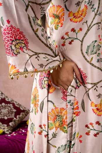 Arje India_Pink Silk, Cotton Keyhole Neck, Yes Floral Print Kurta And Pant Set _at_Aza_Fashions